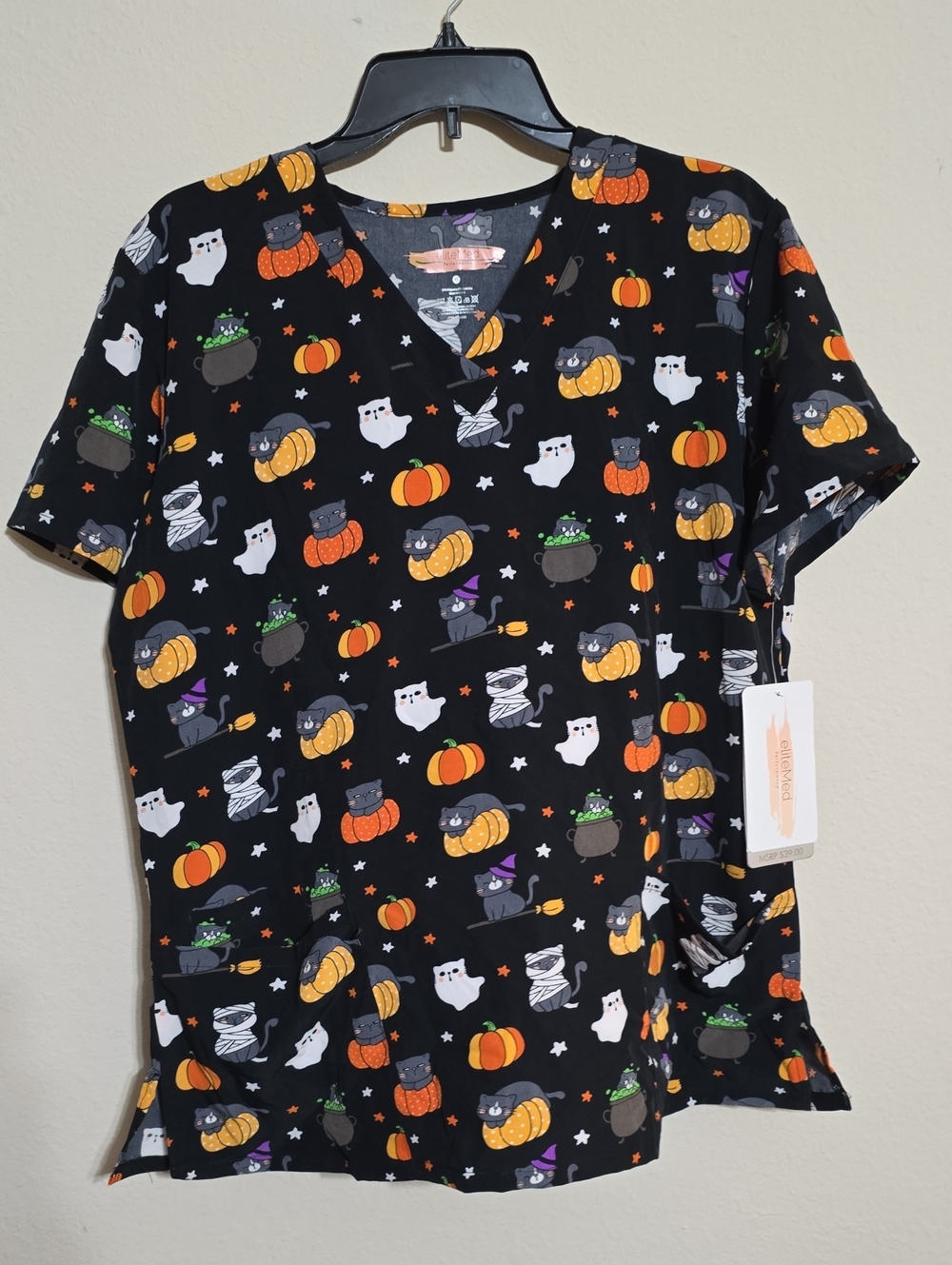 NWT Womens Halloween Cat & Pumpkin Print Scrub Top Size XL